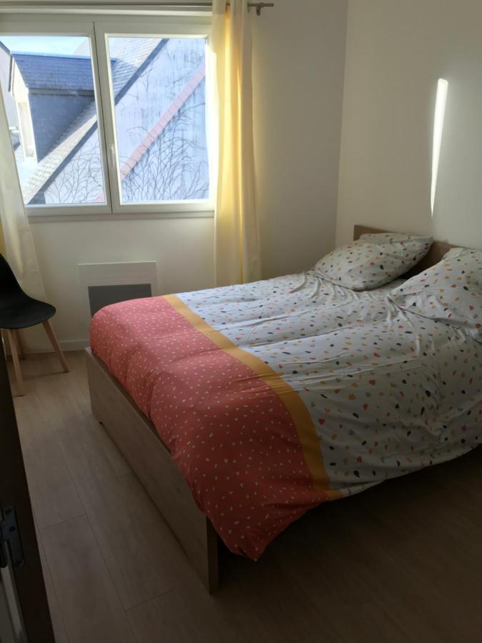 Appartement Numero 4 Ou Numero 8 Savigne-l'Eveque Exterior photo